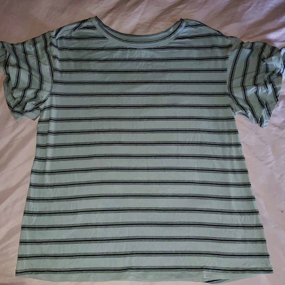 Diane Gilman ruffled sleeve tee, light blue, sz XS